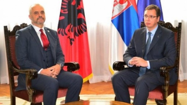 Vuçiq viziton Shqipërinë në mars