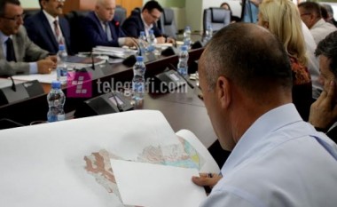 Ramush Haradinaj ia përplas hartën për fytyre Murat Mehës