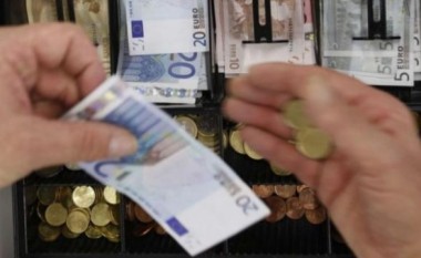 Shahini: Interesi i lartë i bankave në Kosovë një prej shkaktarëve të mbylljes së shumë bizneseve