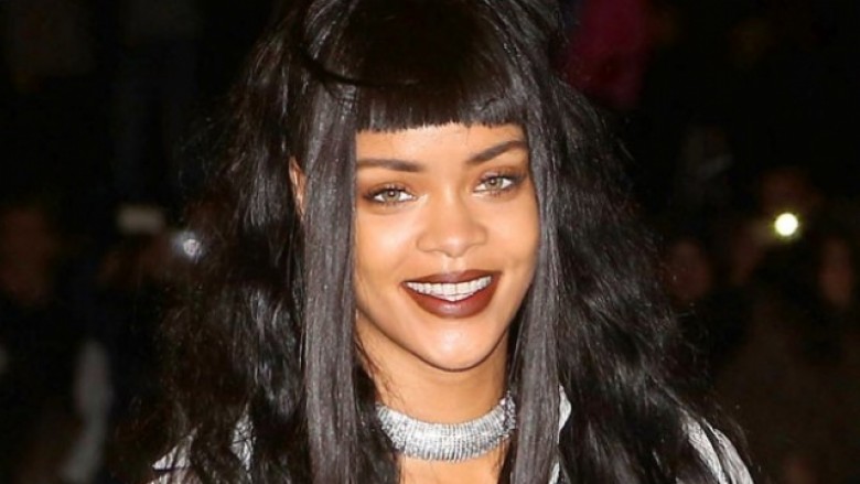 Rihanna, ndryshon stilin e flokëve