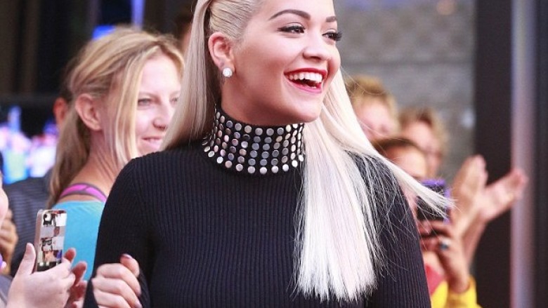 Rita Ora bëri seks me një 26 vjeçar kur kishte 14 vjet