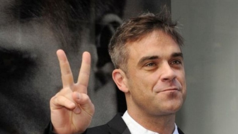 Robbie Williams sërish kontrovers, pozon nudo në Instagram (Foto)