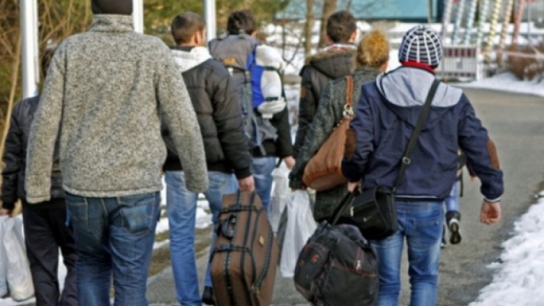 Shqipërisë po i ikin intelektualët, OECD: E katërta në botë për rritjen e emigracionit të njerëzve të aftë
