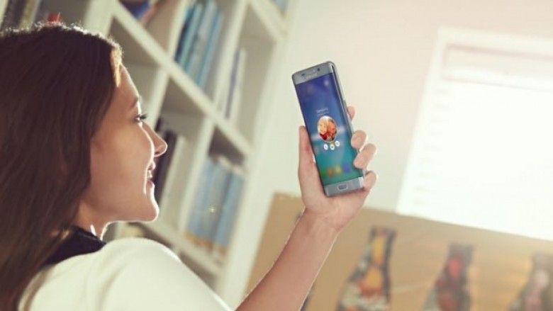 Samsung Galaxy Edge Plus debuton ndërkombëtarisht