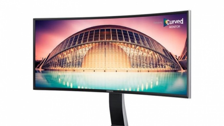 Samsung me pesë modele të reja të monitorëve të lakuar