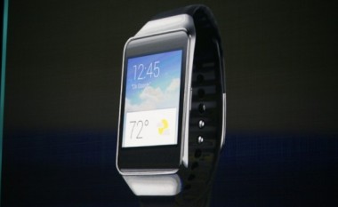 Samsung prezanton Gear Live, LG modelin G Watch