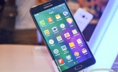 Samsung prezanton telefonin më të hollë deri më sot – Galaxy A7