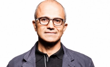 Satya Nadella është drejtori i ri i Microsoft