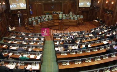 Deputetet flasin për Peticionin kundër shtrenjtimit të çmimit të rrymës