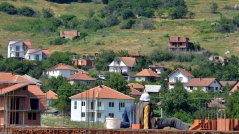 Banorët e “Kroit të Vitakut” në Mitrovicë nuk lejojnë ndërtimin  e banesave shumë katëshe të komunitetit serb