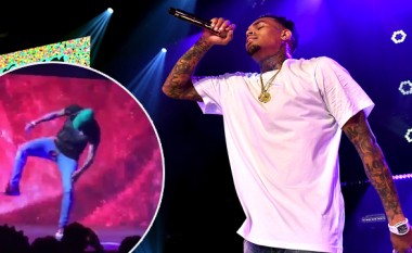 Chris Brown i grisen pantollonat në skenë (Video)