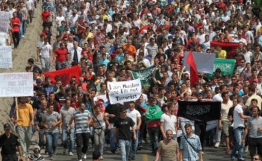 Sot protestohet para ambasadës serbe në Shkup