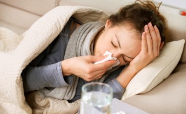 Gripi “pushton” Maqedoninë, mjekët apelojnë për kujdes