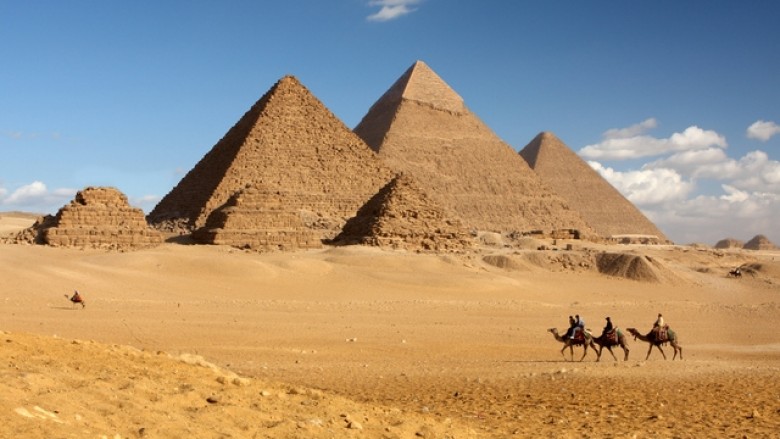 Egjipti hap dy piramida antike, publikohen gjetjet e reja