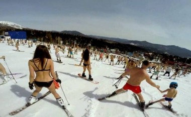 Skiatorët e zhveshur, në përpjekje për të thyer rekord botëror (Foto)