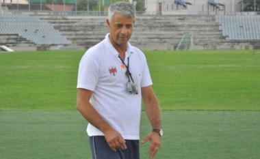 Bylbyl Sokoli bëhet trajner i Ferizajt (Foto)