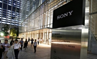 Sony humb 1.3 miliardë funta nga njësia e telefonave mobil