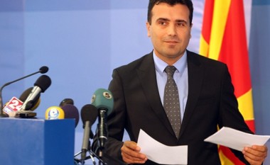 Zaev: Referendumet për kampet e refugjatëve janë manipulim politik