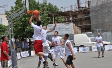 Streetballi në Prizren te Parku Natyra