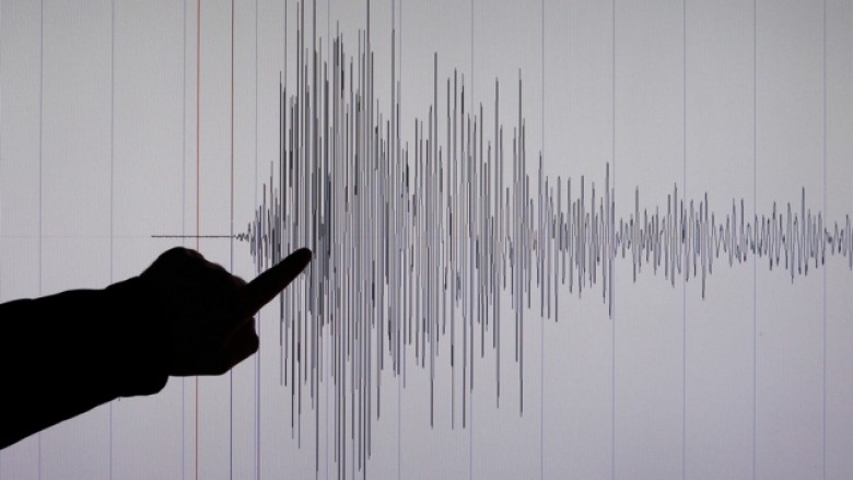 Tërmet prej 5.7 ballësh godet jugun e Iranit