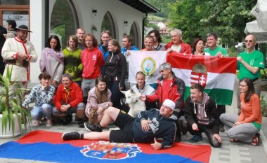 Kosovarë, malazezë e evropianë, promovojnë së bashku turizmin në Pejë (Foto)