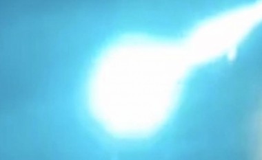 UFO apo meteor mbi Siberi? (Video)