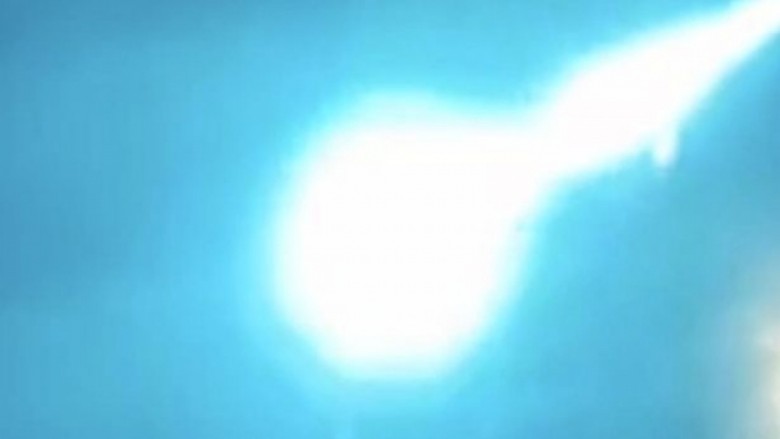 UFO apo meteor mbi Siberi? (Video)