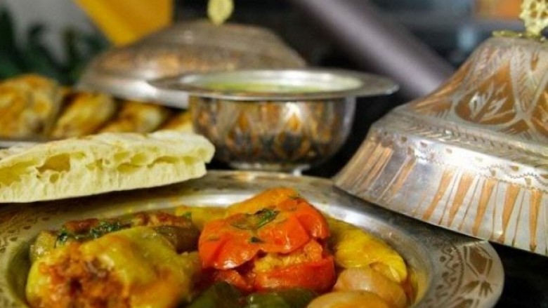 Ushqimi gjatë muajit të Ramazanit: Cilin ushqim dhe pije duhet shmangur?