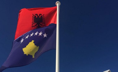 Kosova dhe Shqipëria flasin për financimin e projekteve strategjike