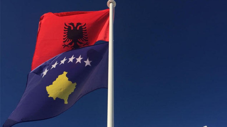 Kosova dhe Shqipëria flasin për financimin e projekteve strategjike