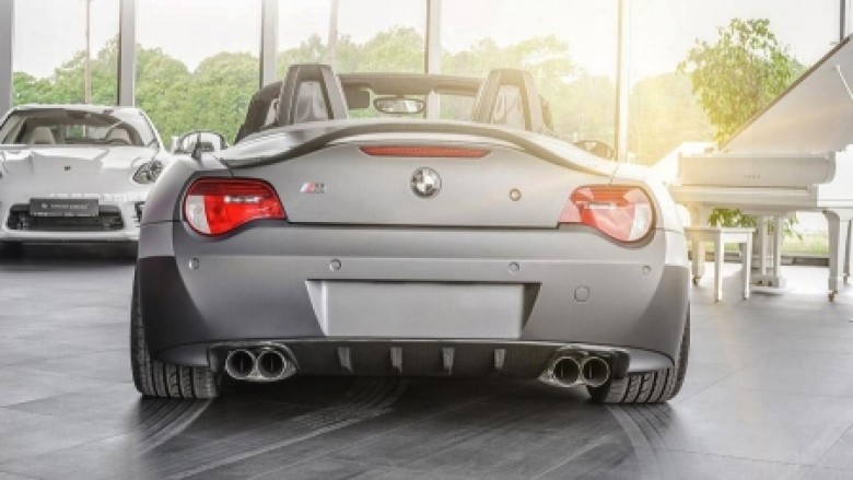 BMW Z4 me motor V8 (Foto/Video)