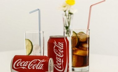 Zbulohet formula sekrete e “Coca Cola”: A mund ta bëni edhe në shtëpi?