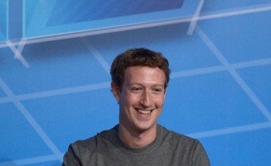 Zuckerberg e zvogëlon rrogën e tij në vetëm 1 dollarë