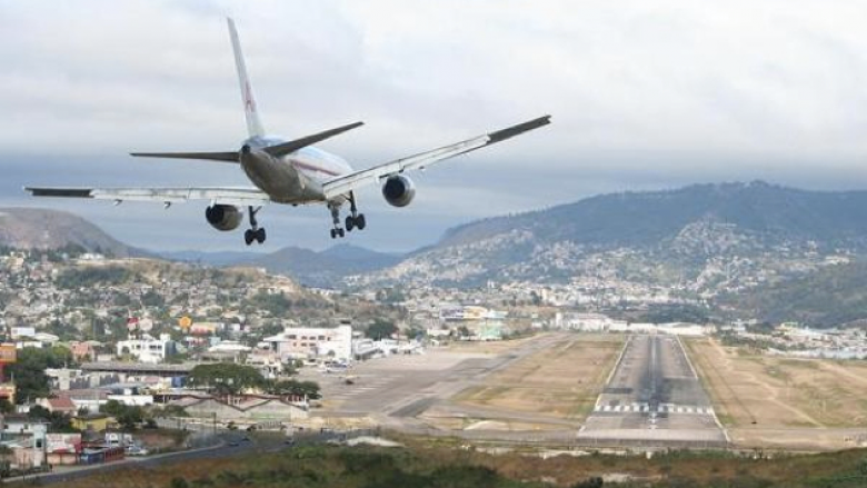 Francezi tentoi ta arrijë aeroplanin e linjës Shkup – Vjenë duke vrapuar