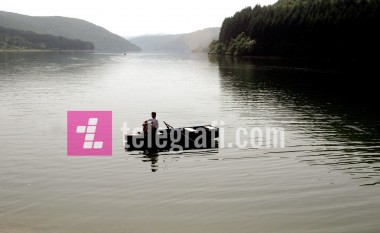 Ministria e Mjedisit urdhëron largimin e objekteve pa leje në zonën e liqenit të Batllavës