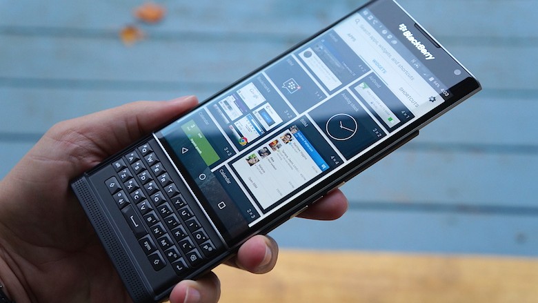 BlackBerry sjell Hub+, inboksin universal në Android