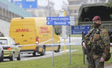Pesëdhjetë pjesëtarë të ISIS po punonin në aeroportin e Brukselit