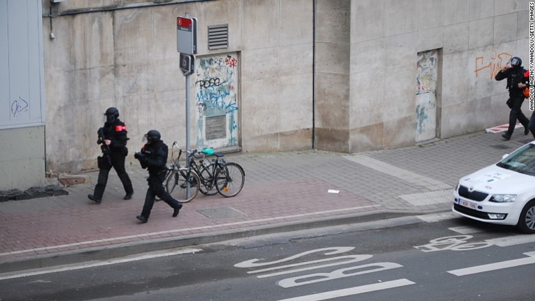 Edhe në Shkup u mbajt një minutë heshtje për viktimat e Brukselit (Video)