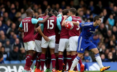 West Ham transferon një sulmues