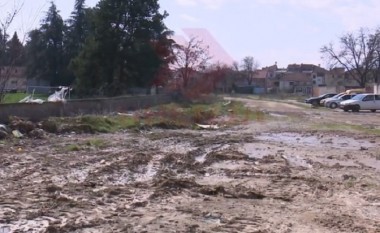 Komuna e Tetovës e pastron deponinë në hyrje të Tetovës (Video)