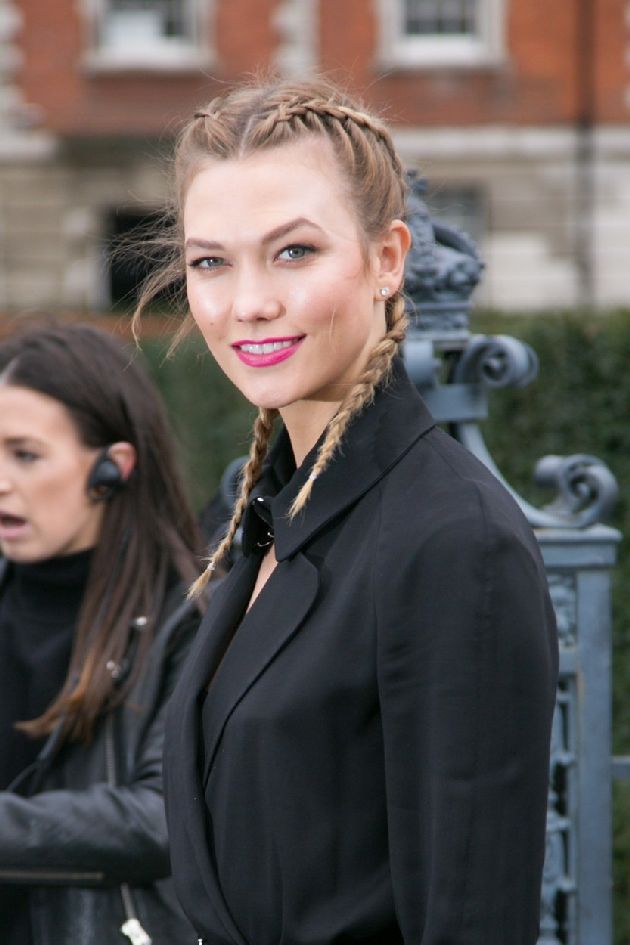 Picture Shows: Karlie Kloss February 21, 2016 Celebrities attend the TopShop Unique catwalk show during London Fashion Week in London, England, UK. WORLDWIDE RIGHTS, Image: 274992089, License: Rights-managed, Restrictions: Non Exclusive No Digital Rights Without Permission Please Credit All Uses, Model Release: no, Credit line: Profimedia, FameFlynet UK