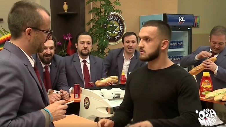 Bambi i kundërvihet ministrit, skena interesante në episodin e ri të “O sa mirë” (Video)