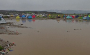 ”Moçali” Idomeni, frikë për sëmundje (Video)