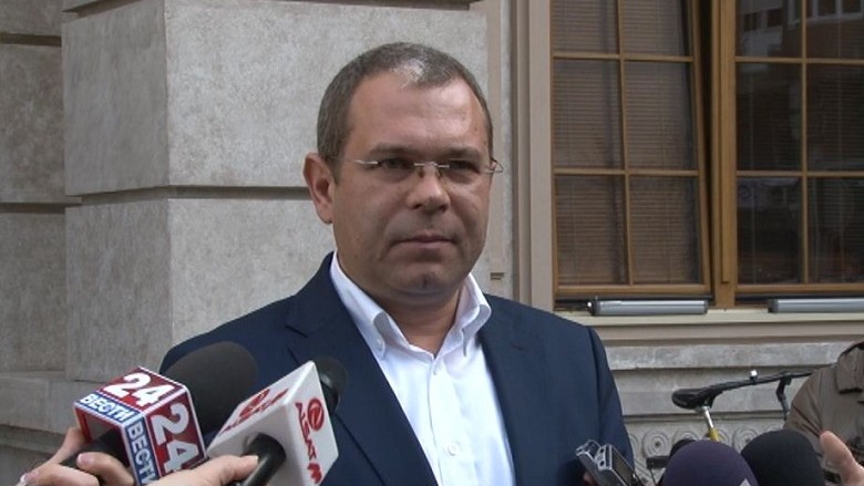 Naumov: Çavkovi manipulon me të punësuarit në MPB