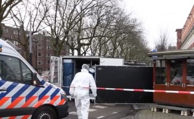 Policia gjen kokën e prerë të njeriut në qendër të Amsterdamit (Foto/Video, +18)