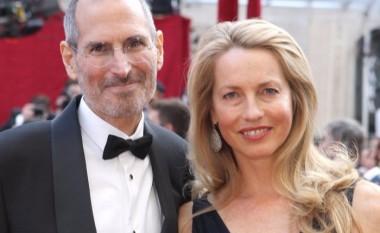 Njihuni me gruan që trashëgoi miliardat e Steve Jobs-it