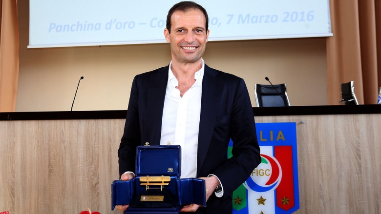 Çmimi “Trajneri i Vitit” në Itali i takon Allegrit (Foto)