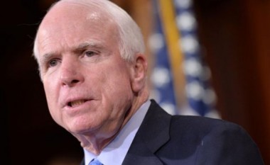McCain shumë i shqetësuar për ndikimin rus në Ballkan