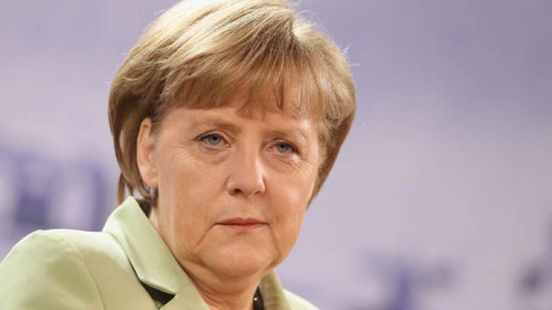 Merkel: Shqipëria dhe Maqedonia të sigurojnë kufirin me Greqinë