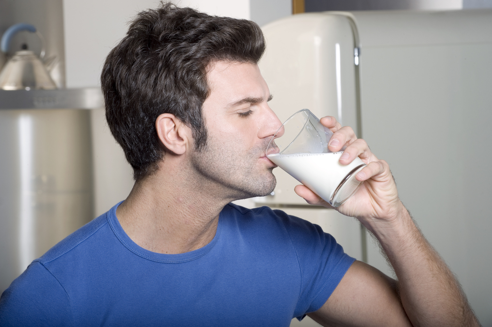 Real-Men-drink-milk